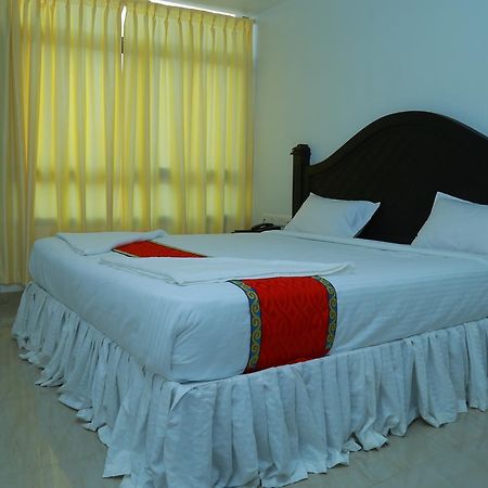 Aarya Bhavan Residency Hotell Malappuram Eksteriør bilde