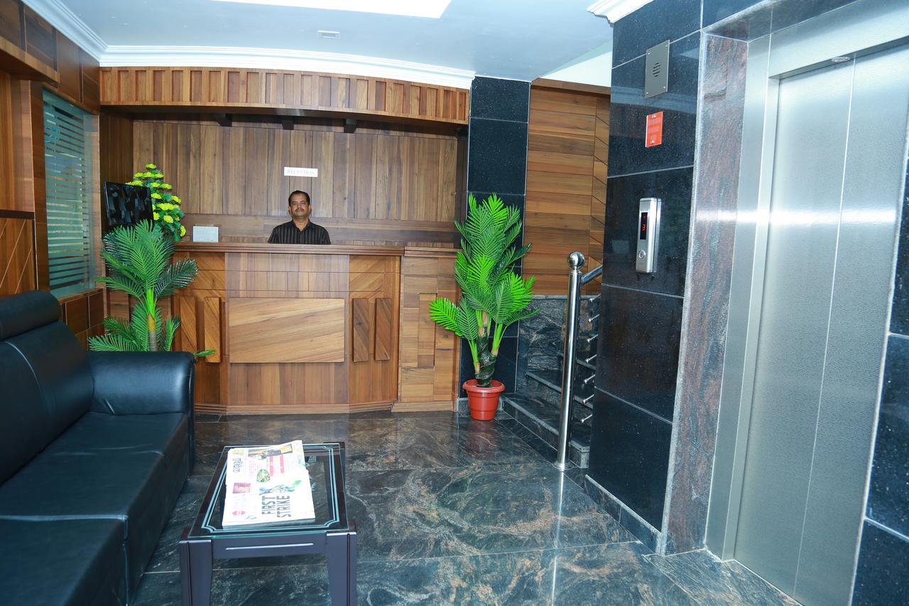 Aarya Bhavan Residency Hotell Malappuram Eksteriør bilde