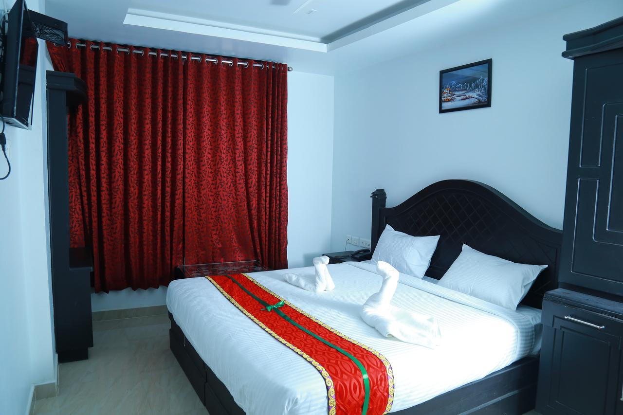 Aarya Bhavan Residency Hotell Malappuram Eksteriør bilde