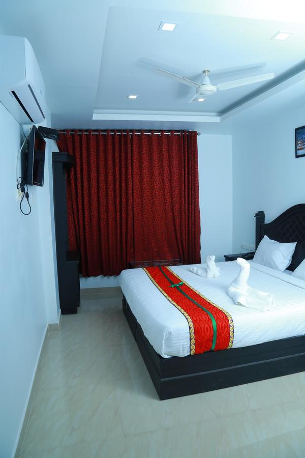 Aarya Bhavan Residency Hotell Malappuram Eksteriør bilde